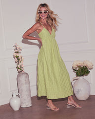 Jovanna Textured Sweetheart Midi Dress