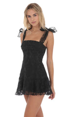 Motif Pattern A-line Dress in Blac